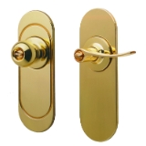 Escudo embellecedor redondo con placa rectangular, latón pulido.