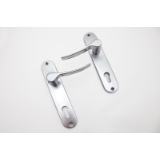 Manilla Barcelona, escudo largo función bombillo a 85mm, cuadradillo 8mm, cromo mate.