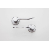 Manilla Barcelona, escudo roseta función paso. Cuadradillo 8mm, latón pulido.