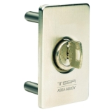 Escudo de protección exterior ESTS, acabado latón niquelado.