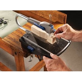 Serrar madera con una motosierra Dremel