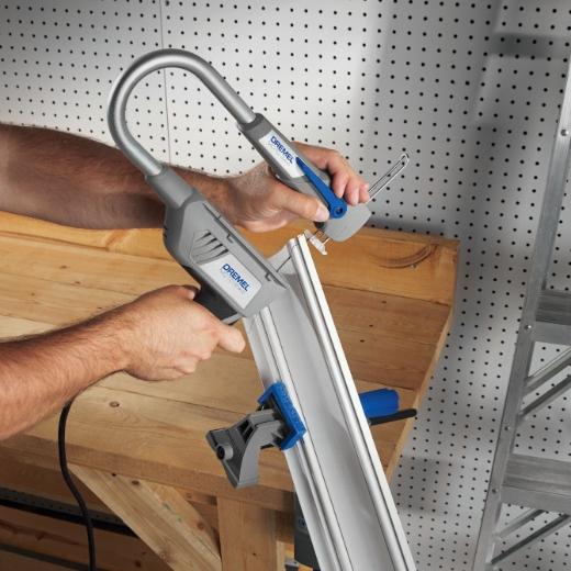 Sierra de calar compacta DREMEL Moto-Saw MS20-1/5 2 en 1 (70 W), 1 complemento, 5 accesorios