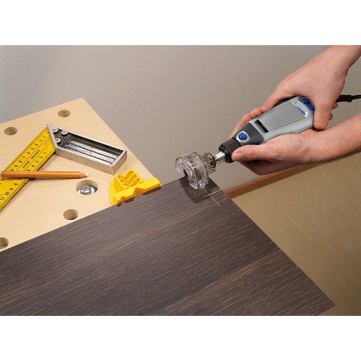 Corte de laminado con multiherramienta y minisierra (670)