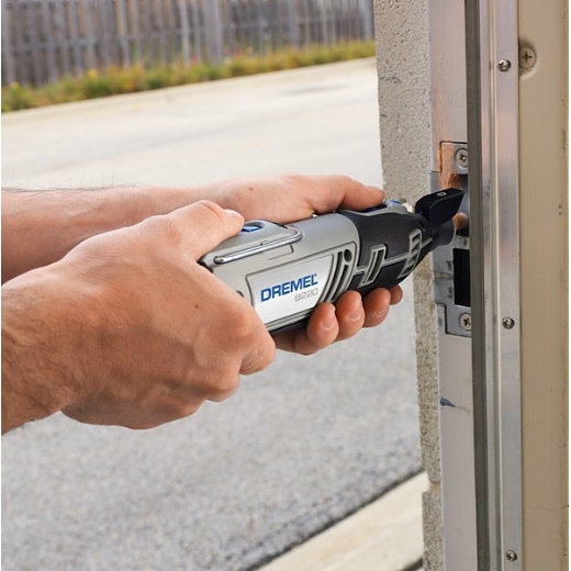 Multiherramienta con batería DREMEL 8220-1/5 Li-Ion (12 V), 1 complemento, 5 accesorios