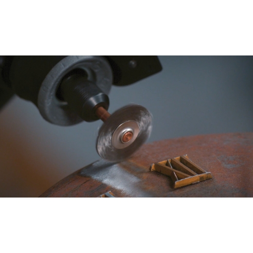 Dremel 530 Cepillo de acero inoxidable que se utiliza para limpiar acero