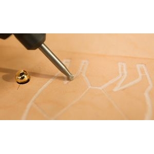 Grabado de cuero con accesorio multiherramienta Dremel Cortador de grabado 2,4 mm 107