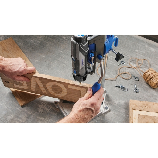 Perforación de madera con el 8240