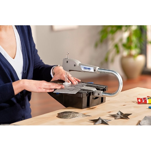 Corte de decoraciones metálicas con Moto-Saw