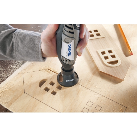 Guía de corte acoplada a la Dremel 3000