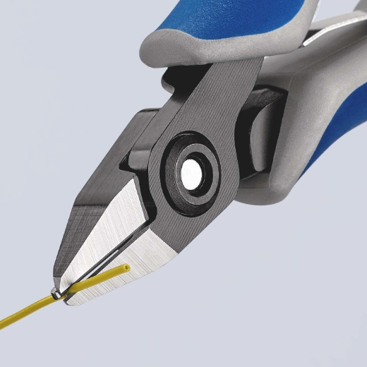 79 52 125